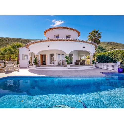 Villa Villa Bonheur by Interhome