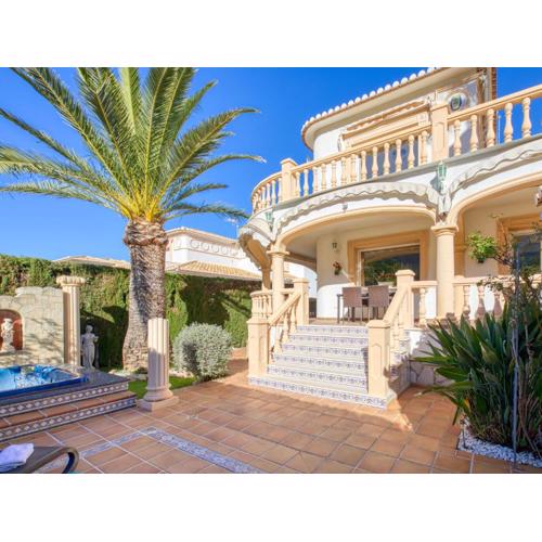 Villa Villa Toscana by Interhome