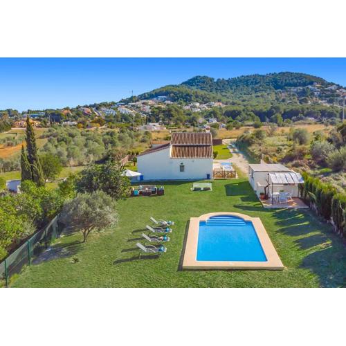 Villa Vinyes by Villa Plus