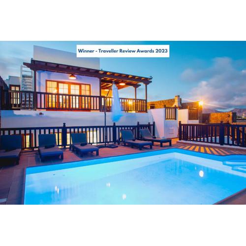 Villa Vista Reina - Luxury 6 Bedroom - Heated Pool- Views - Pool Table - Vista Lobos - Playa Blanca