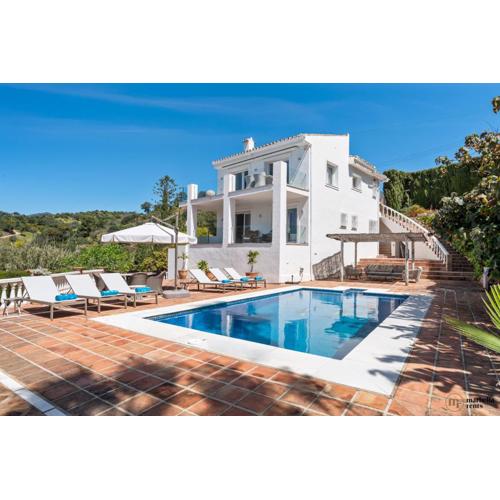 Villa Vista Royale Ref #100