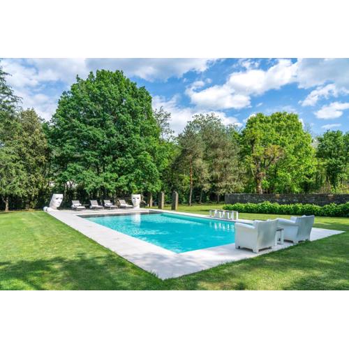 Villa Vittoria - Lusso con Piscina, Tennis, Jacuzzi e Palestra