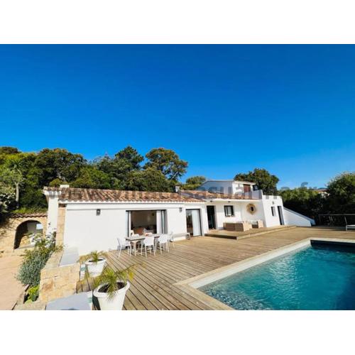 Villa vue mer, piscine chauffée à Porto Vecchio