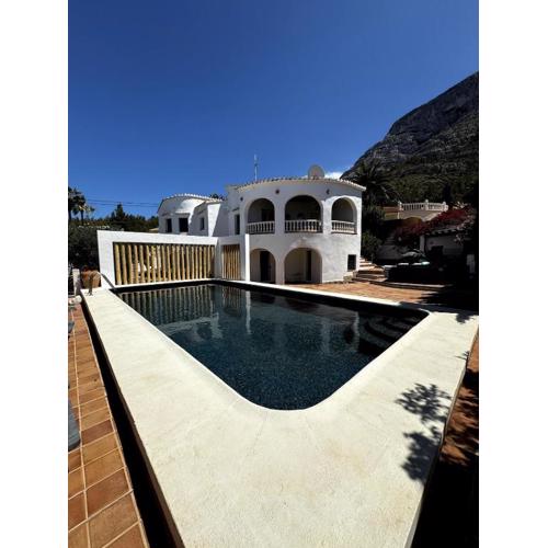 Villa vue sur mer au pied du Montgo à denia