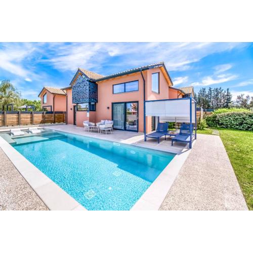 Villa Water