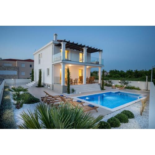 Villa Wave