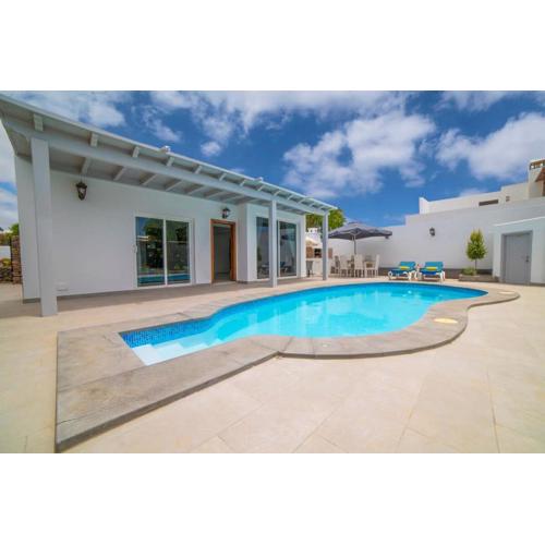 Villa Whitney