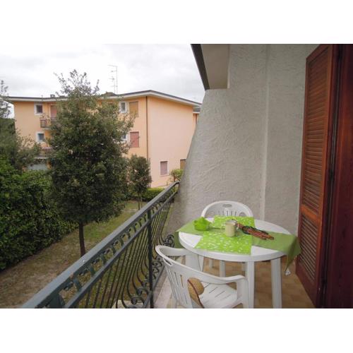 Villa with garden and barbeque 250m from the sea