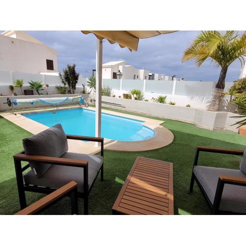 Villa with heated pool & Jacuzzi