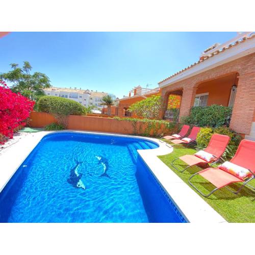 Villa with heated private pool, sea view& turkish sauna