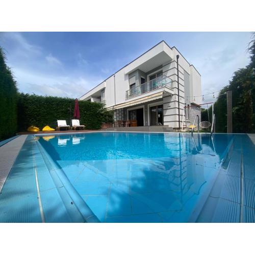Villa with private pool