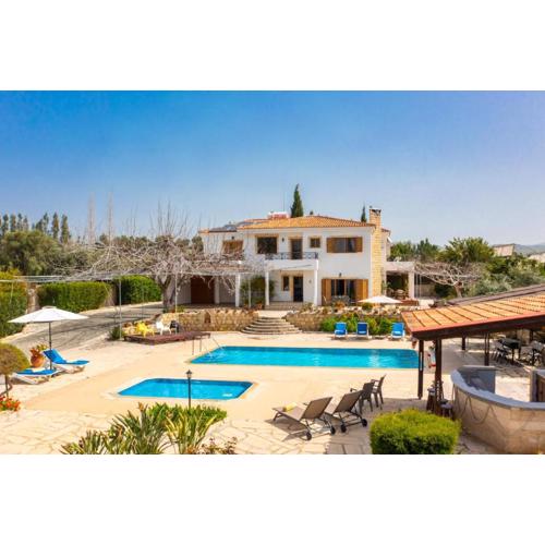 Villa Xenios Dias