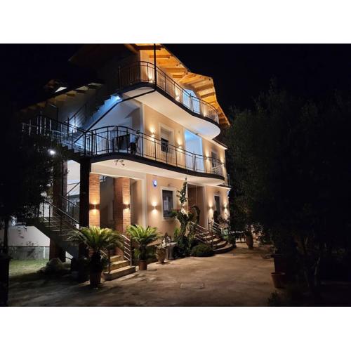 Villa Xhovi 2