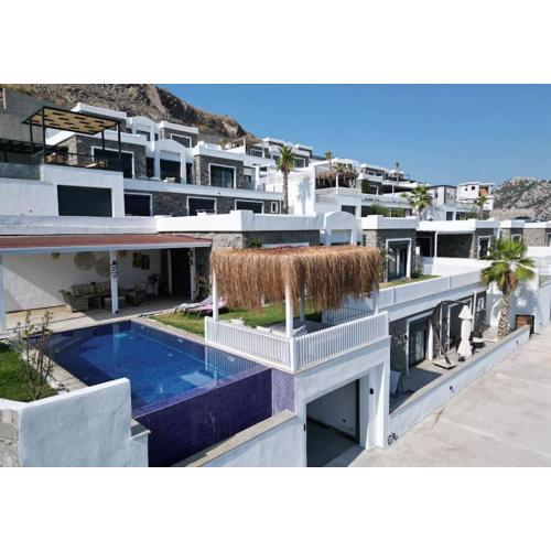 Villa YAKA