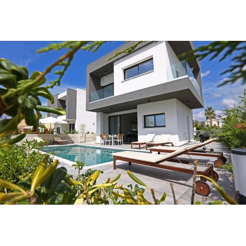 Villa Yria