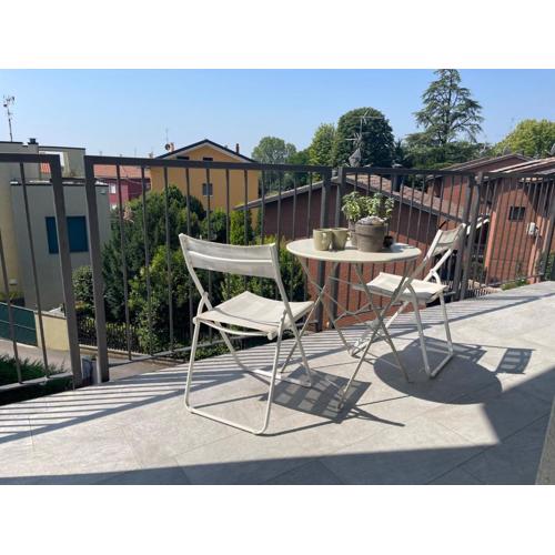 Villa Zina - Apt Verde - 10 min from city centre and airport