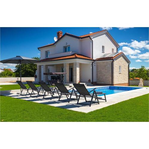 Villa Zirdum