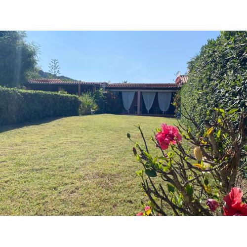 Villetta Ginestra - 2 min walk from the beach