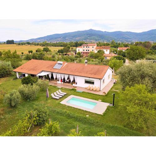 Villino di Elena by VacaVilla