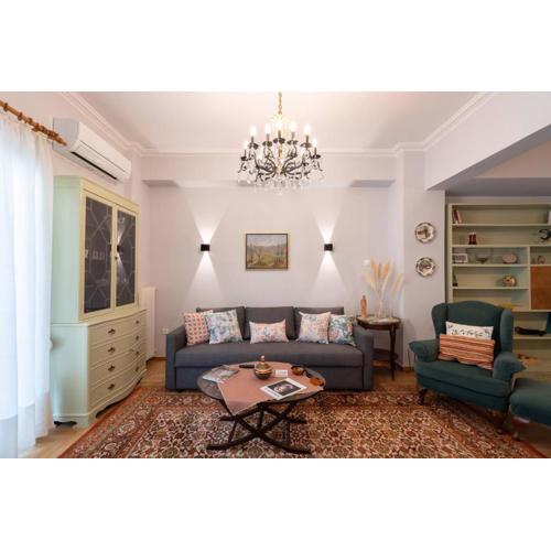 Vintage 1BR in Exarchia Timeless