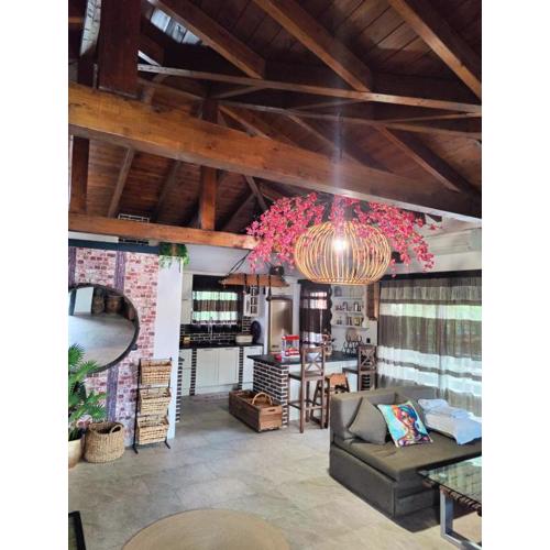Vintage Lux Homes