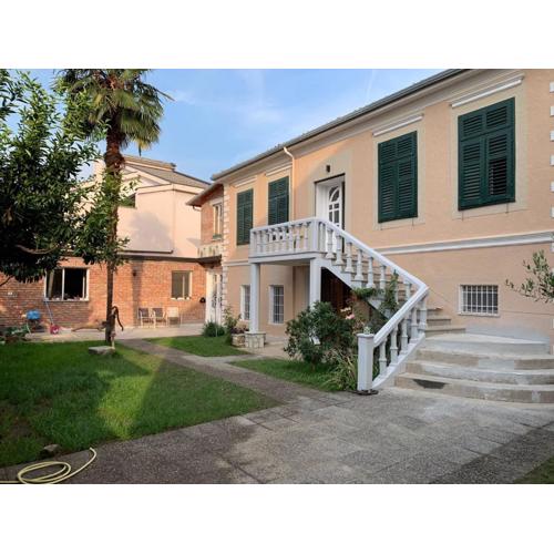 Vintage Villa