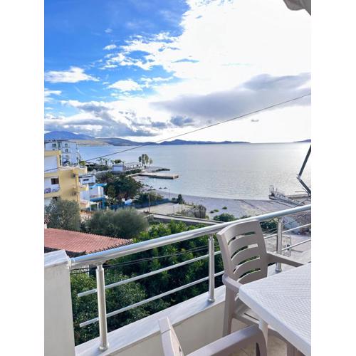 Violet Sea View Apartment