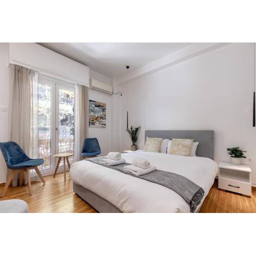 Viora - Stunning Deluxe Studio in Athens
