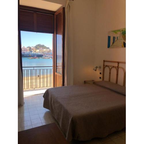 VisitPonza - Le Stanze Sulla Spiaggia