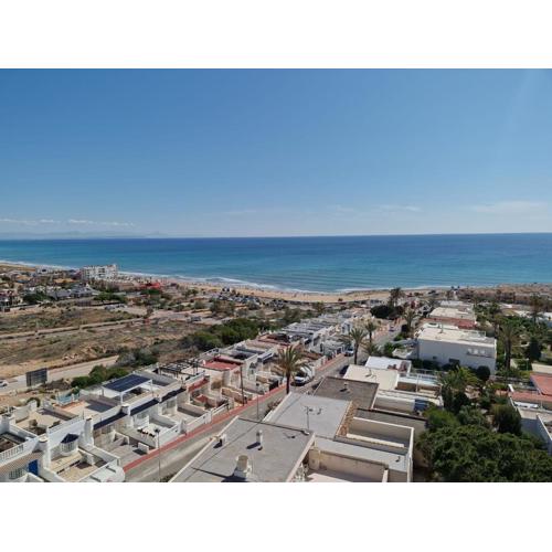 Vistas panorámicas al mar, a 300 metros de la playa