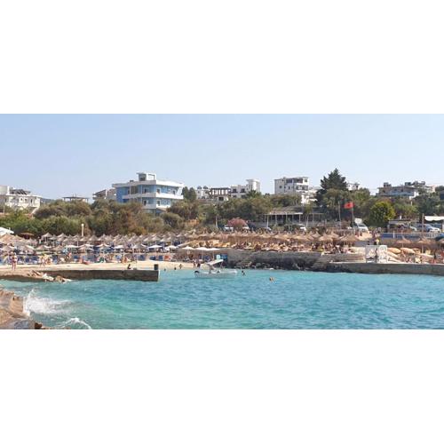 Vitamin Sea in Ksamil