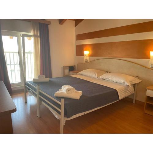 Vittoria Rooms Peschiera