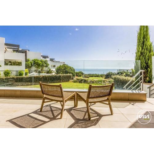 ViVi Homes - Casa Ferli Marbella Pool, Garden, Golf & Sea View