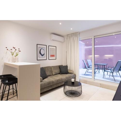 Voda Luxury Residence #801 - Acropolis View Rooftop