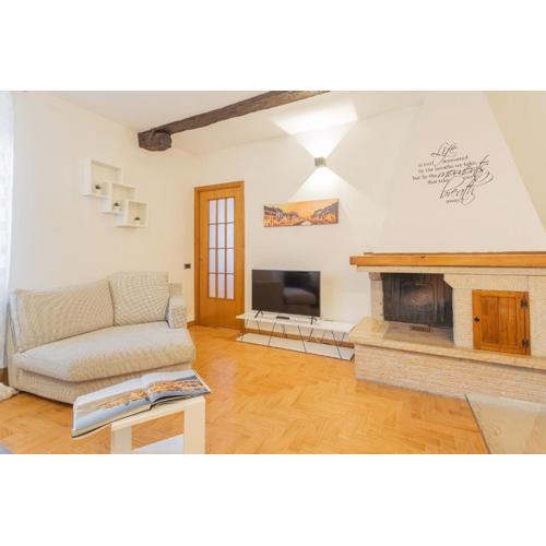 Volta Apartment by Rent All Como