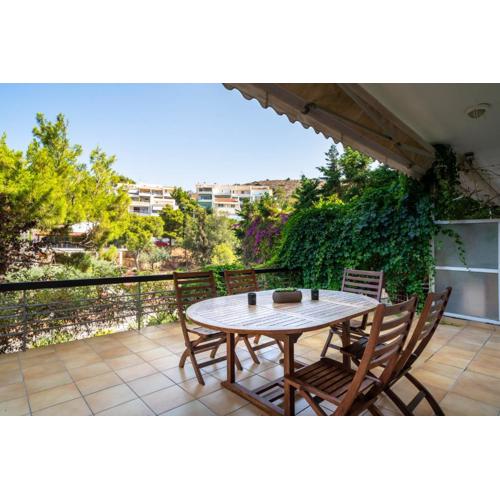 Vouliagmeni Honeymoon Suite