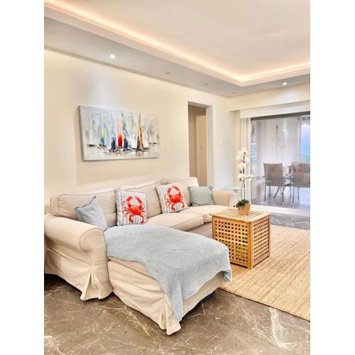 Vouliagmeni Sea and Sun Apartment