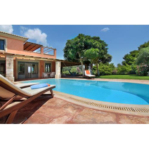 Vouliagmeni Villa