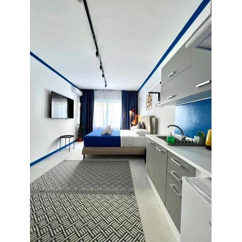 Voulis 45 Plaka Suite by Zeussuites