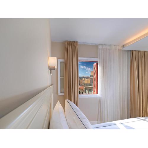 Vrachos Athens Suites