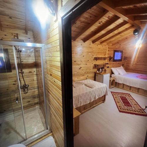 Vrasna Houses