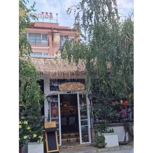 Vromos Guest House
