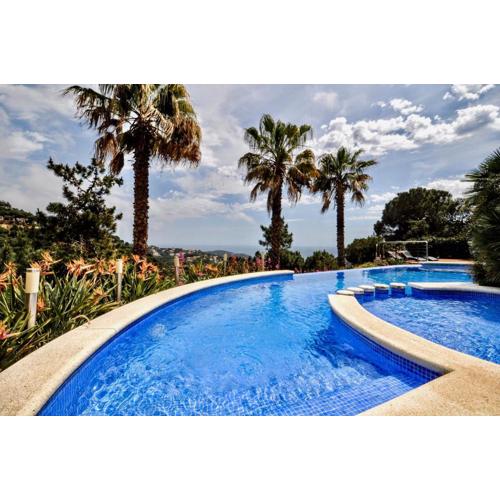 V&V LLORET- Villa Luxury