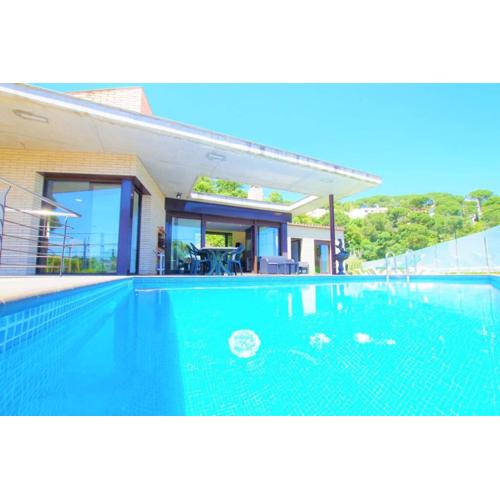 V&V LLORET- Villa Nicole