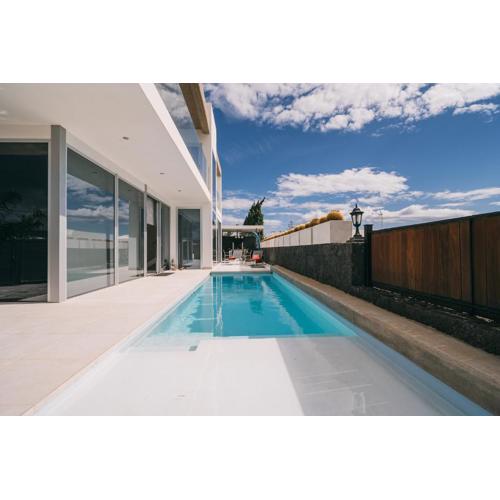 VV Villa Omara by HH