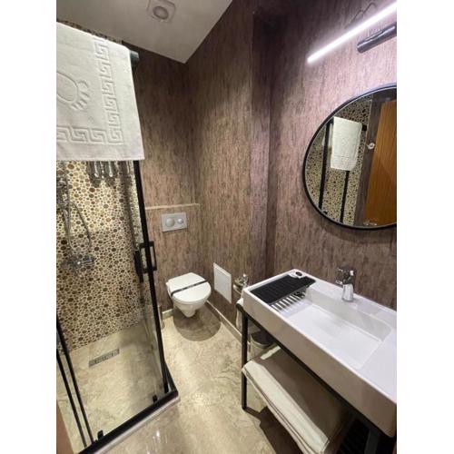 W City Hotel