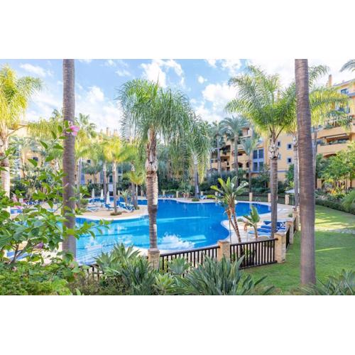 Walk to beach & Great pool at Los Jazmines RDR343