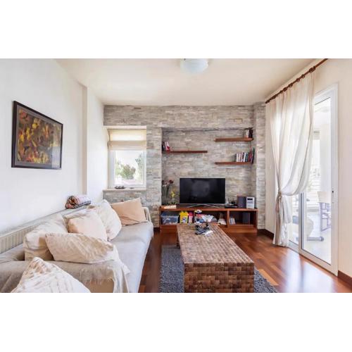 Warm Residence in the heart of the City Center - Balcony & view