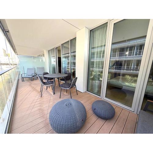 Waterfront Suite 3