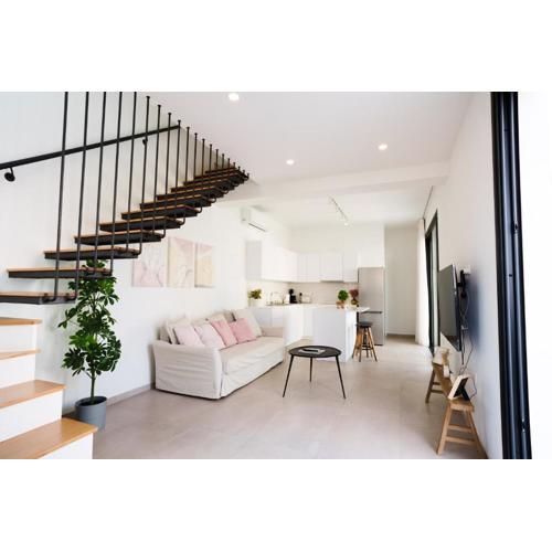 WealthyStays 2BR Retreat , 5Min Walk to Beach